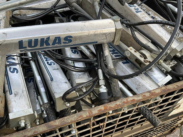 Lukas lh2/0,9-70 hydraulische hogedruk handpomp (63x) - afbeelding 3 van  6