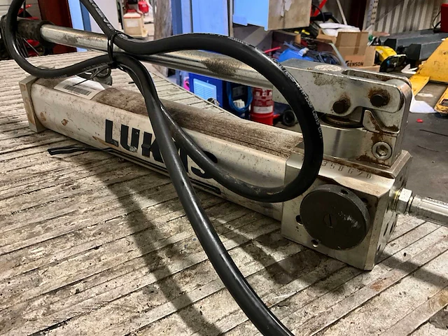 Lukas lh2/0,9-70 hydraulische hogedruk handpomp - afbeelding 2 van  3