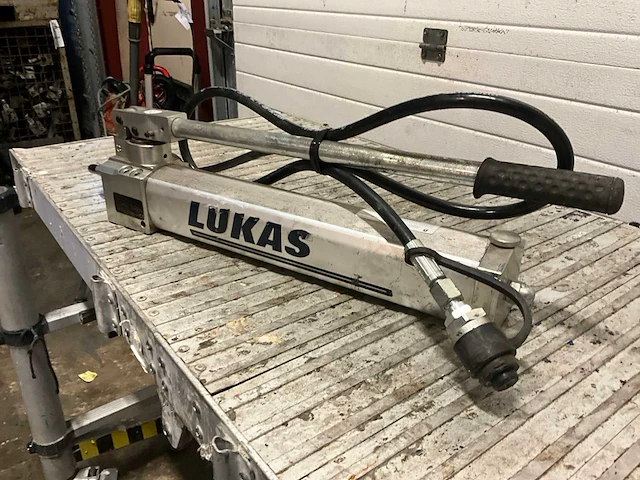 Lukas lh2/0,9-70 hydraulische hogedruk handpomp - afbeelding 2 van  5