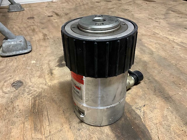Lukas lkz 55/100 hydraulische cilinder - afbeelding 1 van  4
