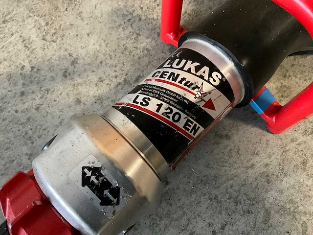 Lukas ls 120 en hydraulische schaar - afbeelding 5 van  5