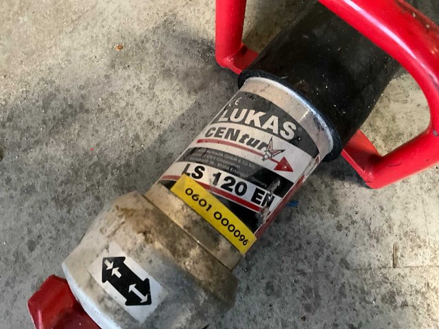 Lukas ls 120 en hydraulische schaar - afbeelding 5 van  5