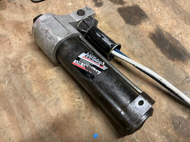 Lukas ltr 3,5/820 hydraulische 3 stage cilinder - afbeelding 2 van  5