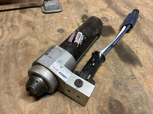Lukas ltr 3,5/820 hydraulische 3 stage cilinder - afbeelding 3 van  5