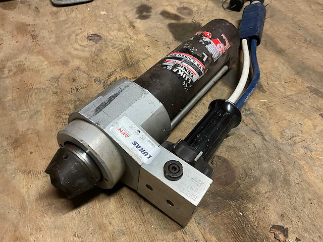 Lukas ltr 3,5/820 hydraulische 3 stage cilinder - afbeelding 3 van  5