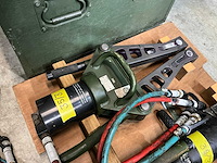Lukas set hydraulisch redgereedschap - afbeelding 13 van  17