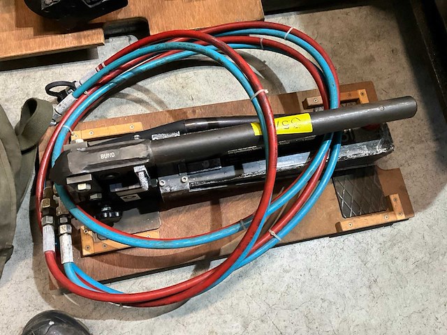 Lukas set hydraulisch redgereedschap - afbeelding 11 van  17