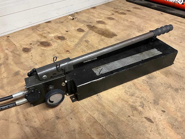 Lukas zph 1a/5 hydraulische handpomp - afbeelding 4 van  5