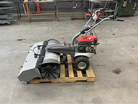 Lumag - 2018 - km1000 - zelfrijdende veegmachine incl sneeuwschuiver - afbeelding 5 van  12