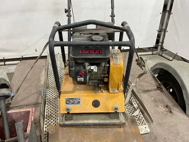 Lumag - 2019 - trilplaat op aanhangwagen - afbeelding 9 van  10