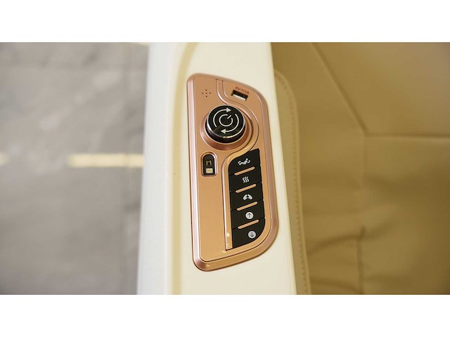 Lumaseat - victoria - massagestoel - wit - afbeelding 3 van  27