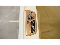 Lumaseat - victoria - massagestoel - wit - afbeelding 3 van  27