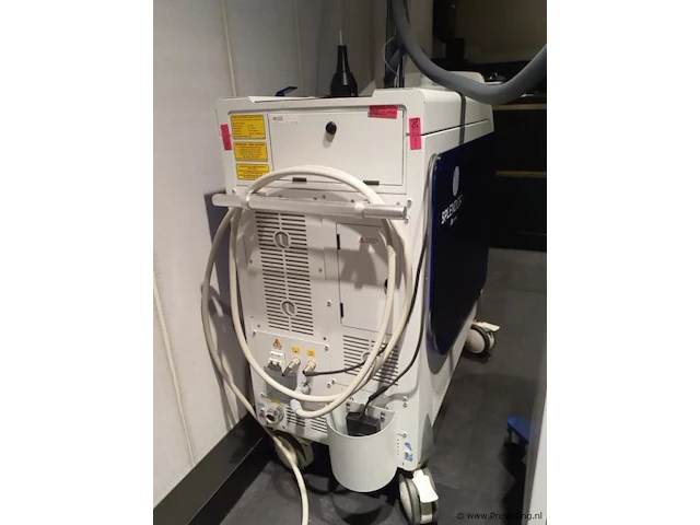 Lumenis splendor x laser voor ontharing alex + nd:yag & zimmer cryoone huidkoeler - afbeelding 13 van  16
