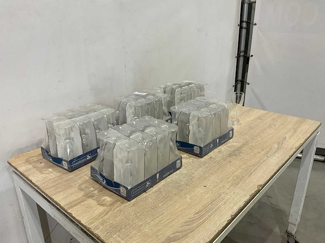 Luminarc - champagne glazen - afbeelding 1 van  6