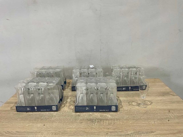 Luminarc - champagne glazen - afbeelding 2 van  6