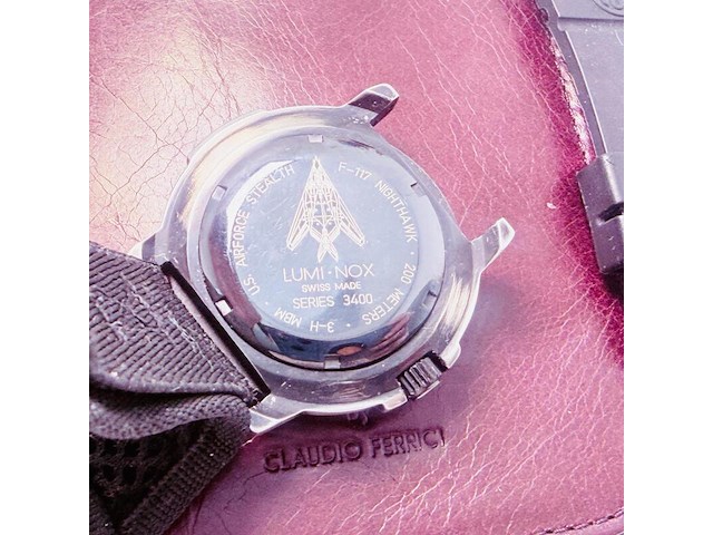 Luminox nighthawk usaf stealth pilotenhorloge f-117 - afbeelding 13 van  13