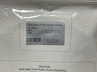 Lumiparts nevia 2.21.1636 led strip rgb 24v 9w/m - afbeelding 4 van  4