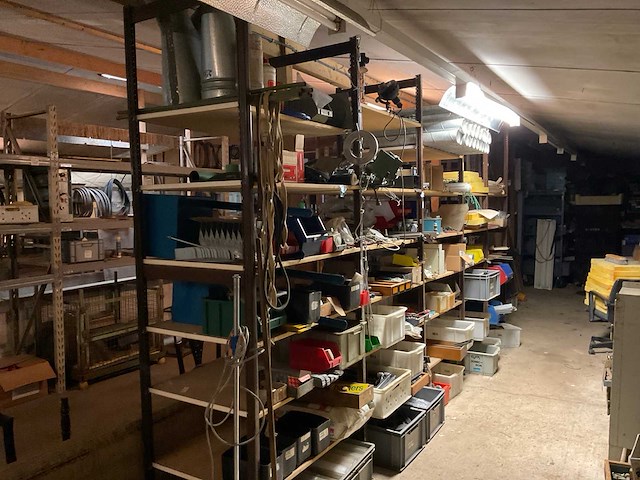 Lundia legbordstelling met inhoud - afbeelding 1 van  9