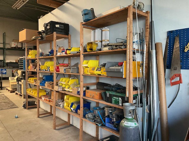 Lundia stellingskast + divers materiaal - afbeelding 1 van  5