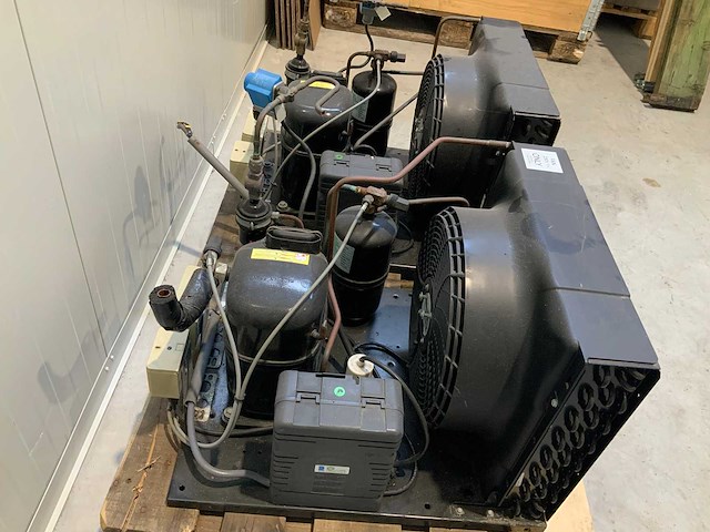 L'unité hermetique - condensor (2x) - afbeelding 3 van  3