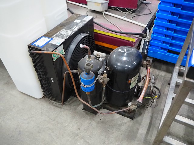 L'unite hermetique - afbeelding 1 van  5