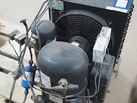 L'unite hermetique - afbeelding 1 van  8