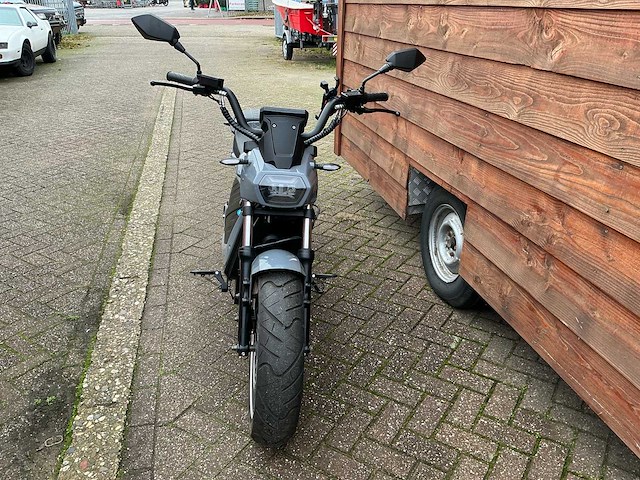 Luqi hl6 pro motorfiets - afbeelding 12 van  22