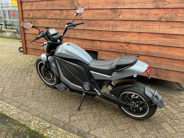 Luqi hl6 pro motorfiets - afbeelding 17 van  22