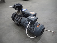 Lutetia - afbeelding 9 van  18