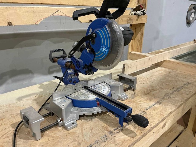 Lux afkortzaag met houten werkbank - afbeelding 2 van  3