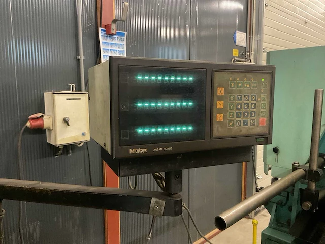 Lux mill bedfreesmachines met beweegbare kolom - afbeelding 5 van  19
