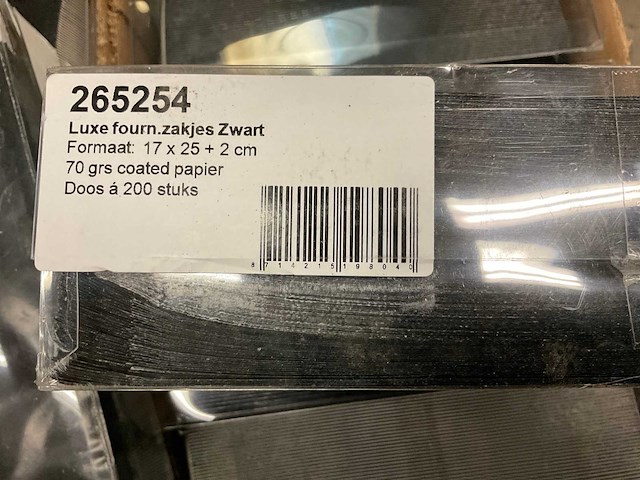 Luxe fourn. zakjes zwart 17x25+2 cm (2400x) - afbeelding 1 van  1