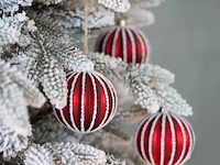 Luxe kunstkerstboom djill pine 215 cm snow + led - afbeelding 3 van  3