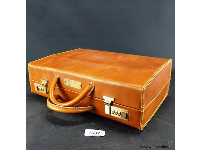 Luxe lederen hasselblatt attachekoffer - afbeelding 2 van  5