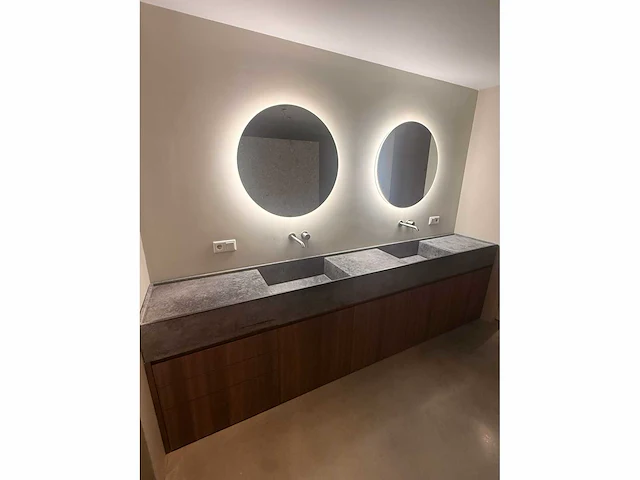 Luxe maatwerk - badmeubelset met natuurstenen dubbele wastafel – 312 x 90 cm - afbeelding 11 van  15