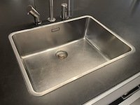 Luxe showroomkeuken, eggersmann | siemens, black oak | fronten glans wit en mat wit, 2015 - afbeelding 5 van  51