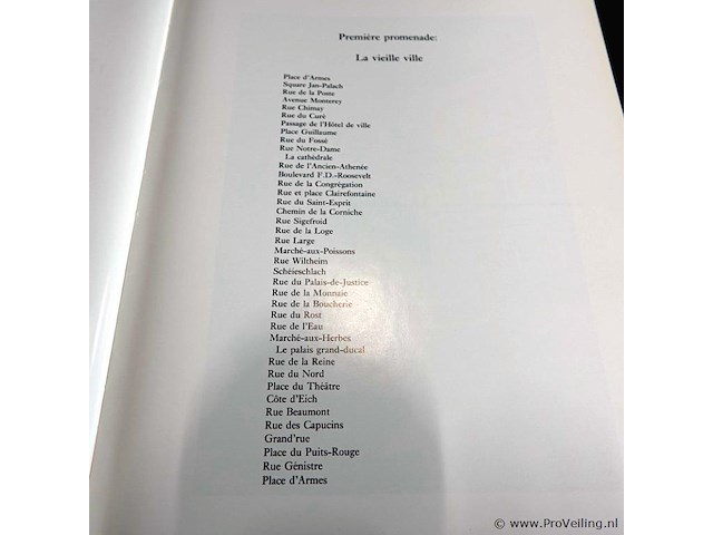 Luxembourg city promenade - afbeelding 3 van  5