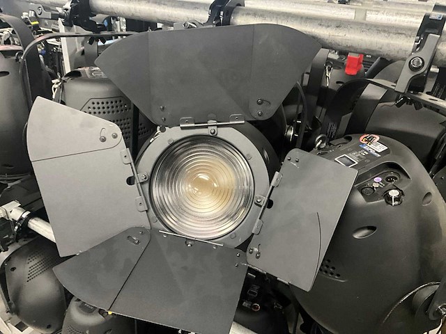 Luxibel b expo500tw theaterspot (14x) - afbeelding 2 van  6