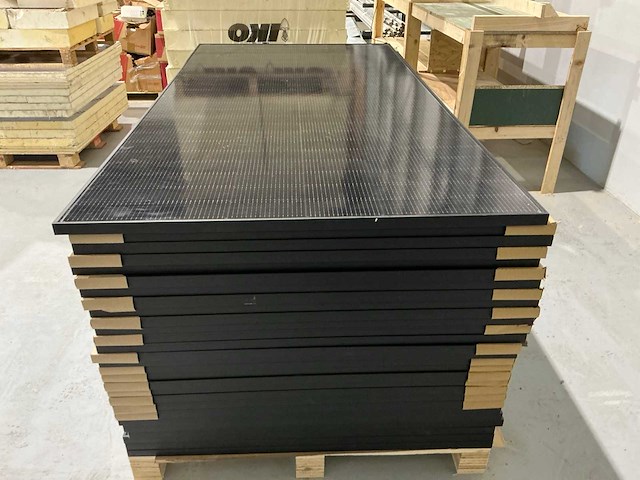 Luxra pure lx-580n-72hc-bfgg zonnepaneel (28x) - afbeelding 4 van  6