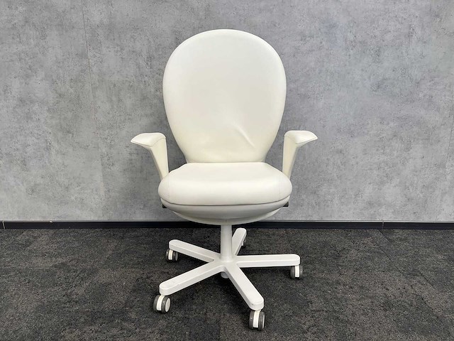 Luxy bea - design bureaustoel - studio fuksa's - afbeelding 2 van  7