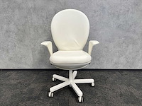 Luxy bea - design bureaustoel - studio fuksa's - afbeelding 2 van  7