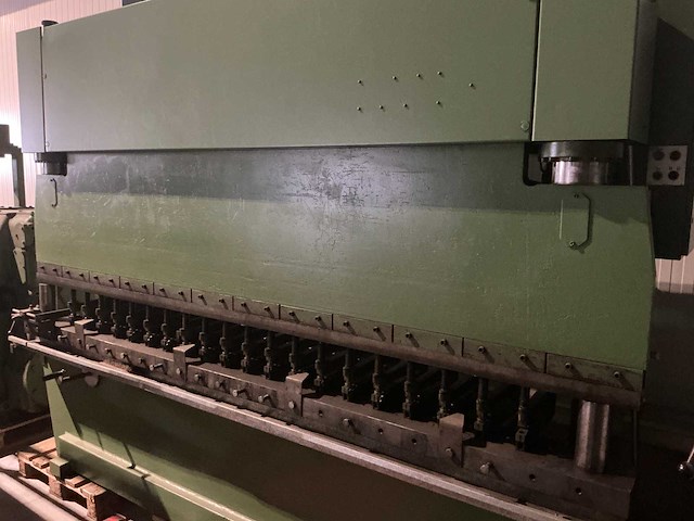 Lvb vrb 42-48kg mm2 kantbank - afbeelding 18 van  21