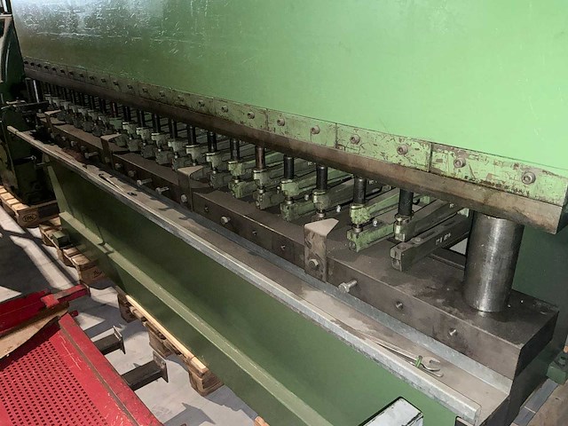 Lvb vrb 42-48kg mm2 kantbank - afbeelding 19 van  21