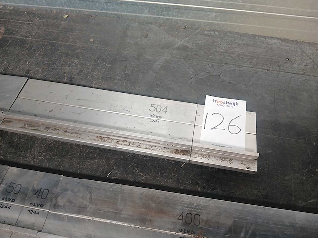 Lvd - 1244 - onder gereedschap - afbeelding 1 van  3