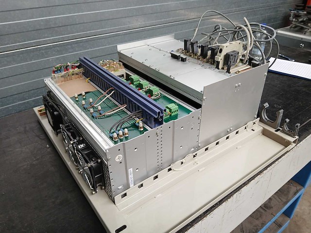 Lvd - 1994 - r85000g3 p2 - cnc besturing - afbeelding 2 van  9