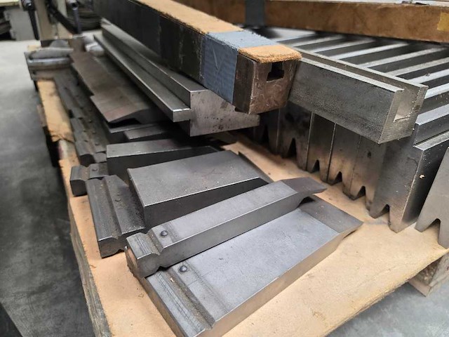 Lvd - 1997 - ppeb 135/30 mnc 95c - cnc-kantbank - afbeelding 13 van  13