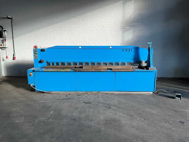 Lvd - mv 3100x3.5mm - guillotine shears - 1974 - afbeelding 12 van  14