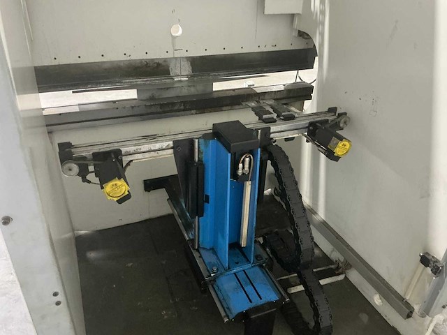 Lvd - ppeb 80/20 cad-cnc - cnc press brake - 1998 - afbeelding 9 van  12