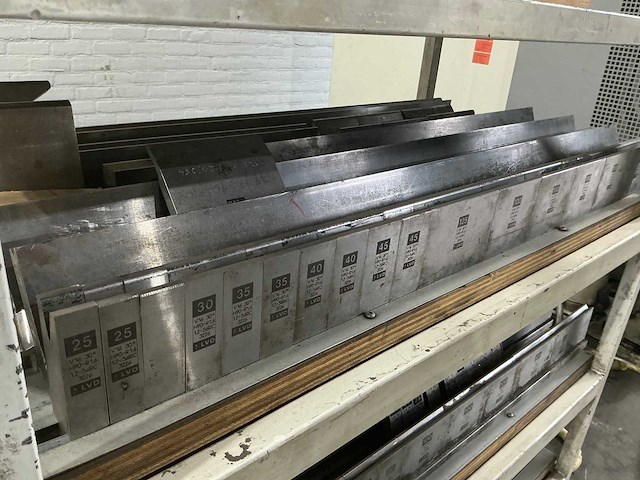Lvd - ppeb 80/20 cad-cnc - cnc press brake - 1998 - afbeelding 3 van  12