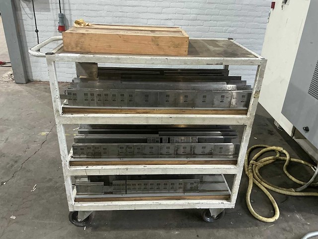 Lvd - ppeb 80/20 cad-cnc - cnc press brake - 1998 - afbeelding 13 van  13
